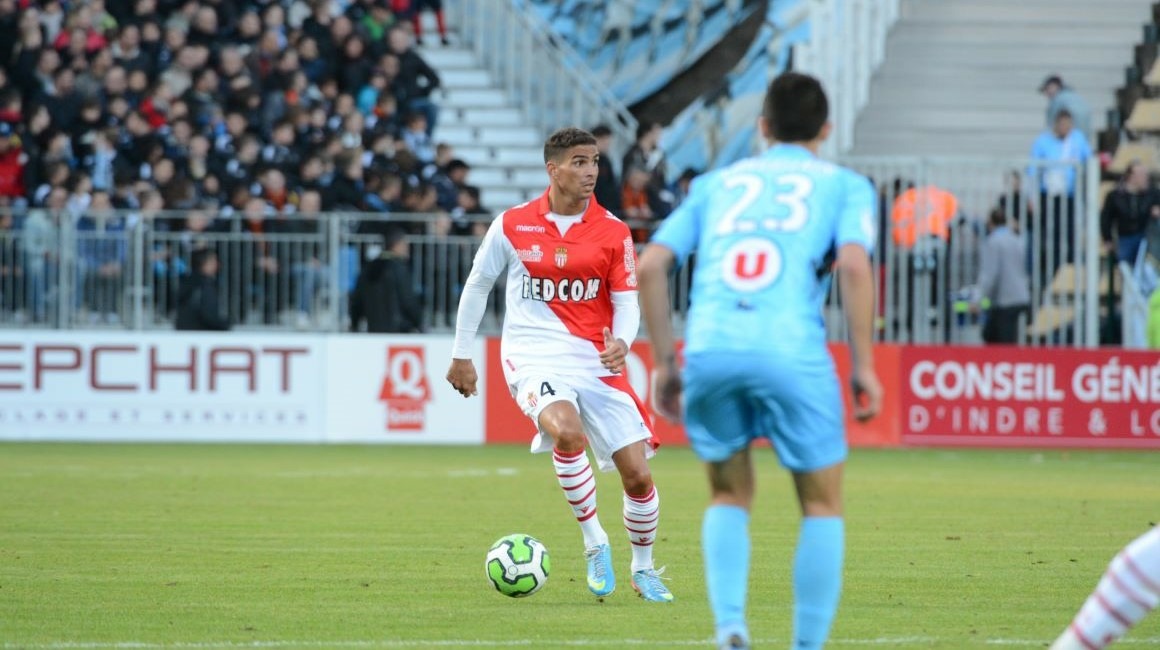 Son arrivée, le titre de Ligue 2, Claudio Ranieri... Les souvenirs de Carl Medjani