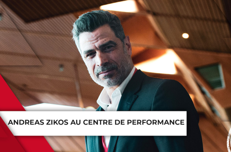 Dans les pas d'Andres Zikos, en visite au Centre de Performance